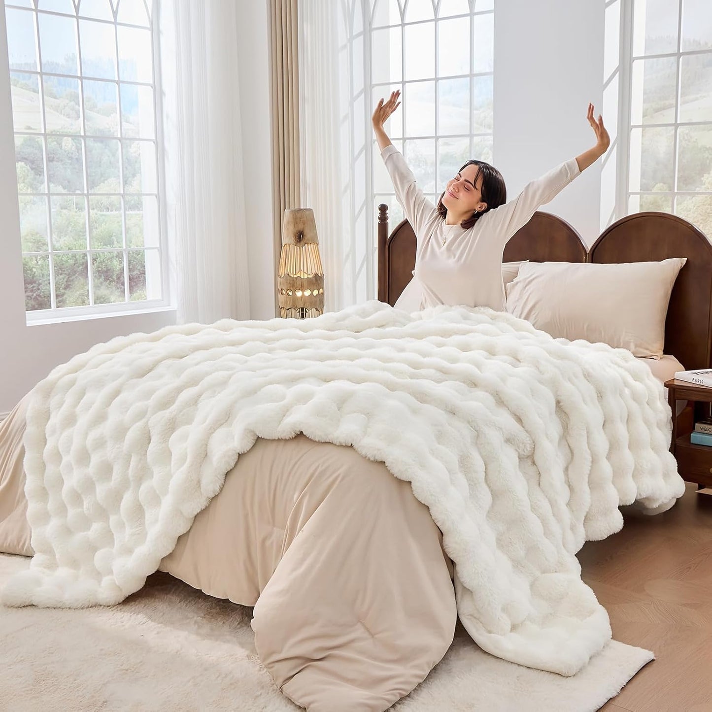 Fluffy Blanket for Couch Soft Luxury Faux Rabbit Fur Throw Blanket Cozy Fuzzy Plush Bubble Thick Warm Decorative Throw for Bed, Sofa (Twin Size 60''x80'', Cream White)