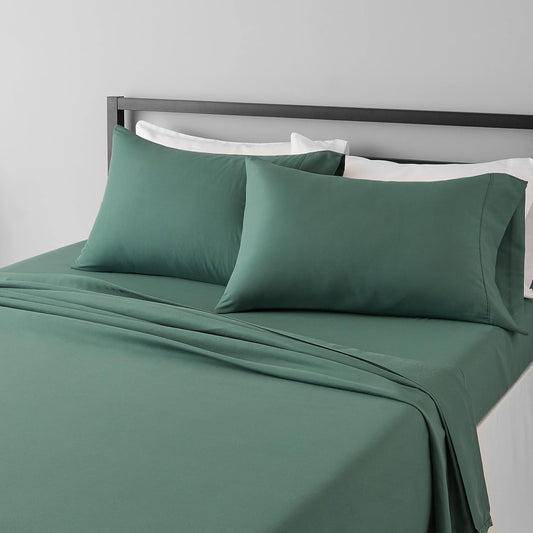 Amazon Basics Lightweight Super Soft Easy Care Breathable Microfiber 4-Piece Bed Sheet Set with 14-Inch Deep Pockets, King, Emerald Green, Solid