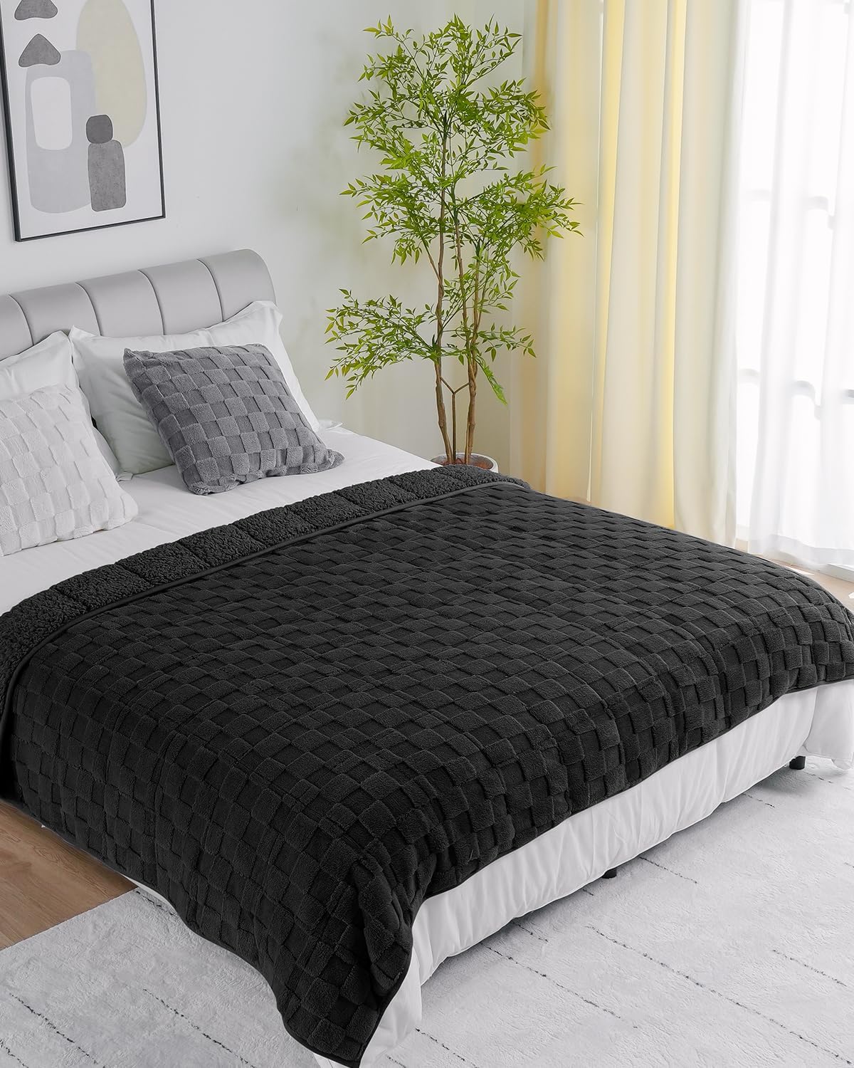 Uttermara Sherpa Fleece Weighted Blanket Queen Size(20lbs, 60" x 80", Black), 3D Jacquard Checkered Warm Sherpa Heavy Blanket for Adults, Soft Fuzzy Weighted Blankets for Couch Bed Sofa