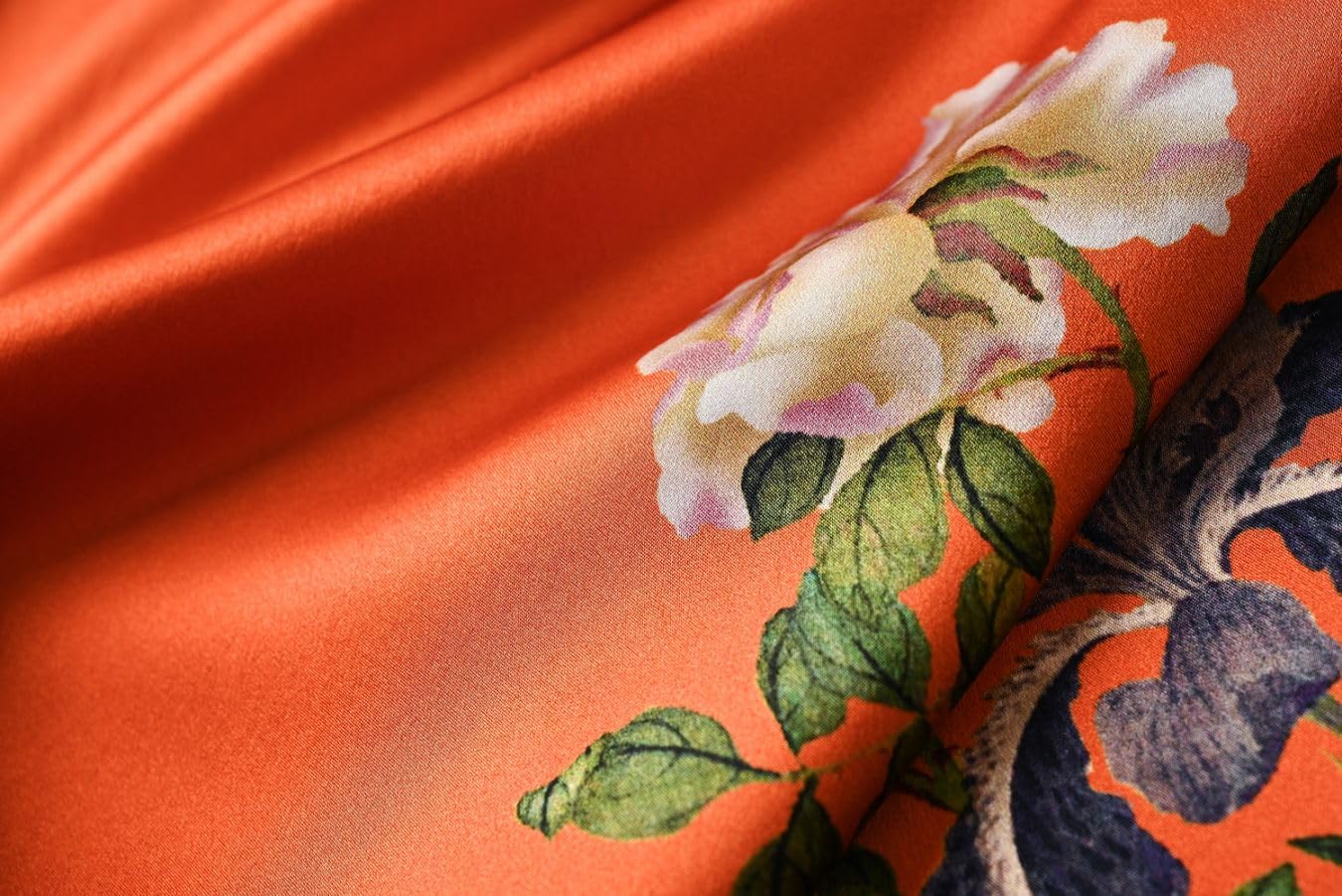 Women's Silk Kimono Robe Long Bathrobe Nightgown 100% Mulberry Silk for Women - Classic Floral Pattern