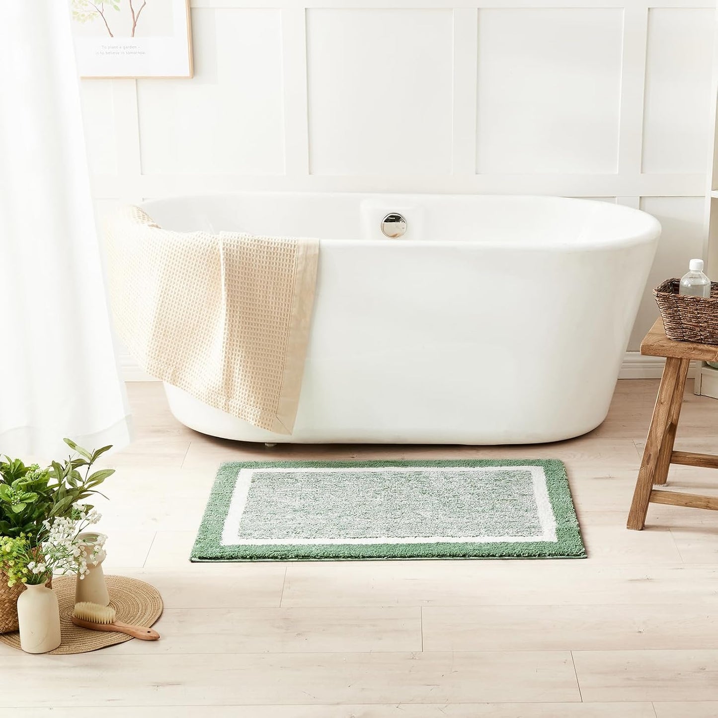 CozeCube Bath mats for Bathroom Non Slip, Fluffy Absorbent Microfiber Bath mat Washable, Aesthetic Bathroom Rugs, Small Sage Green Bath mat, Sage Green, 24" x 16"