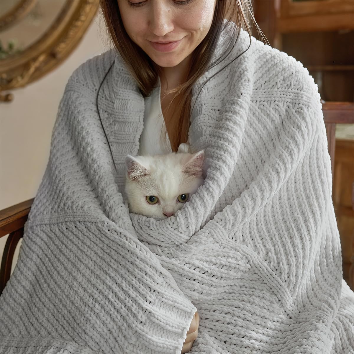 Amélie Home Chevron Chenille Knit Throw Blanket for Couch, Cozy Texture Decorative Soft Blanket for Sofa & Chair, 50"x60", Light Grey