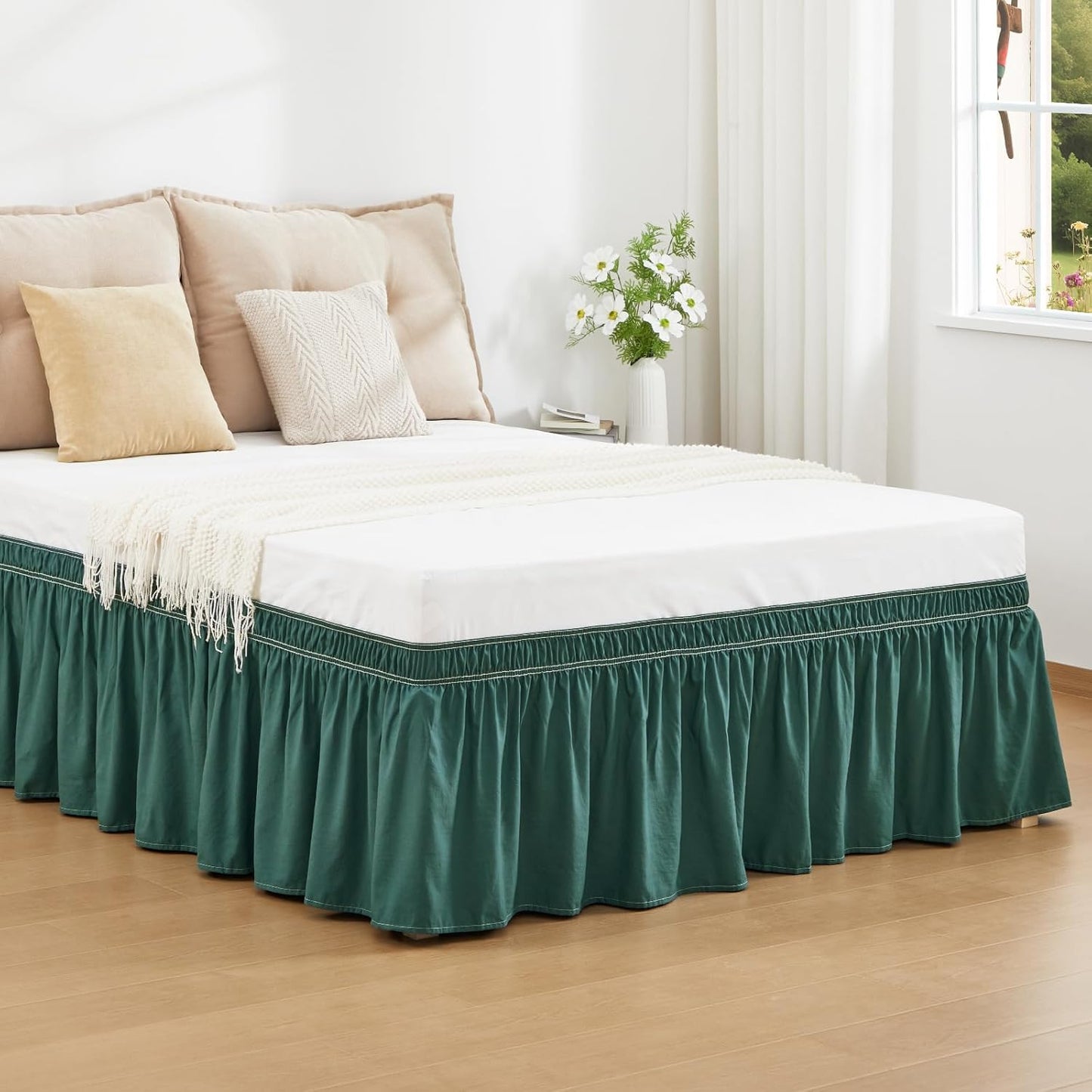 RIMELA Emerald Green Bed Skirt Queen Size 18 Inch Drop, Wrap Around Elastic Bedskirt, Dust Ruffle for Adjustable Bed Base Machine Washable Easy to Install Bed Skirts