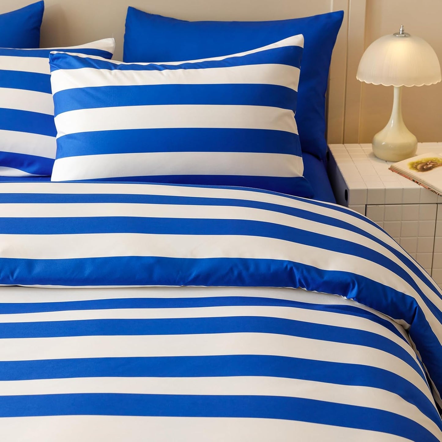 KAREVER Royal Blue White Stripes Comforter Set Queen Size Royal Blue White Stripes Bedding Set 3 PCs Comforter Set Queen Size Fluffy Linen Comforter Sets