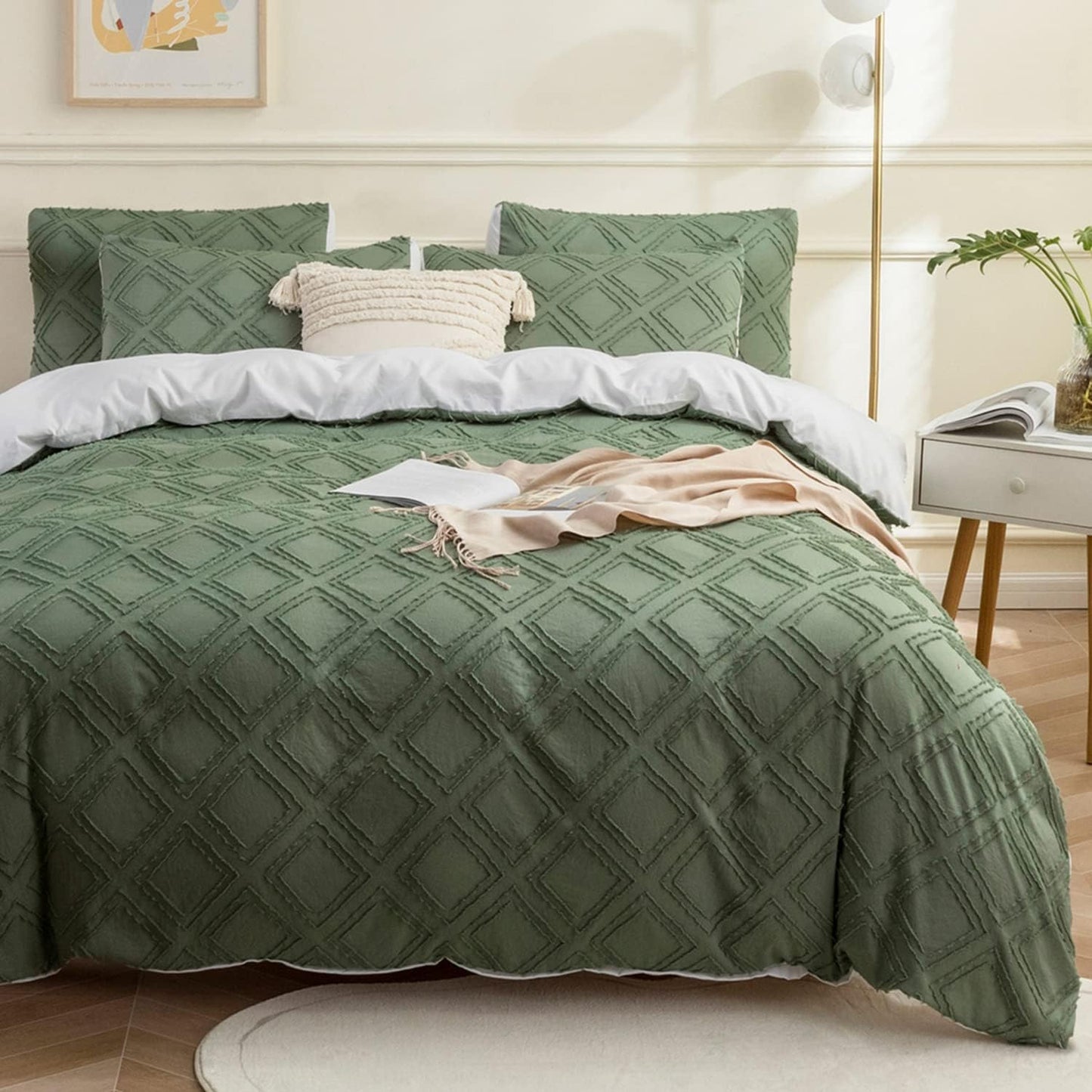JELLYMONI Duvet Cover King Size Green and White - 3PCS Boho Duvet Cover Set Plaid Polyester Tufted Bohemian Jacquard Knit Textured Comforter Cover 104×90in Rhombic Geometric Pattern Zipper Corner Tie
