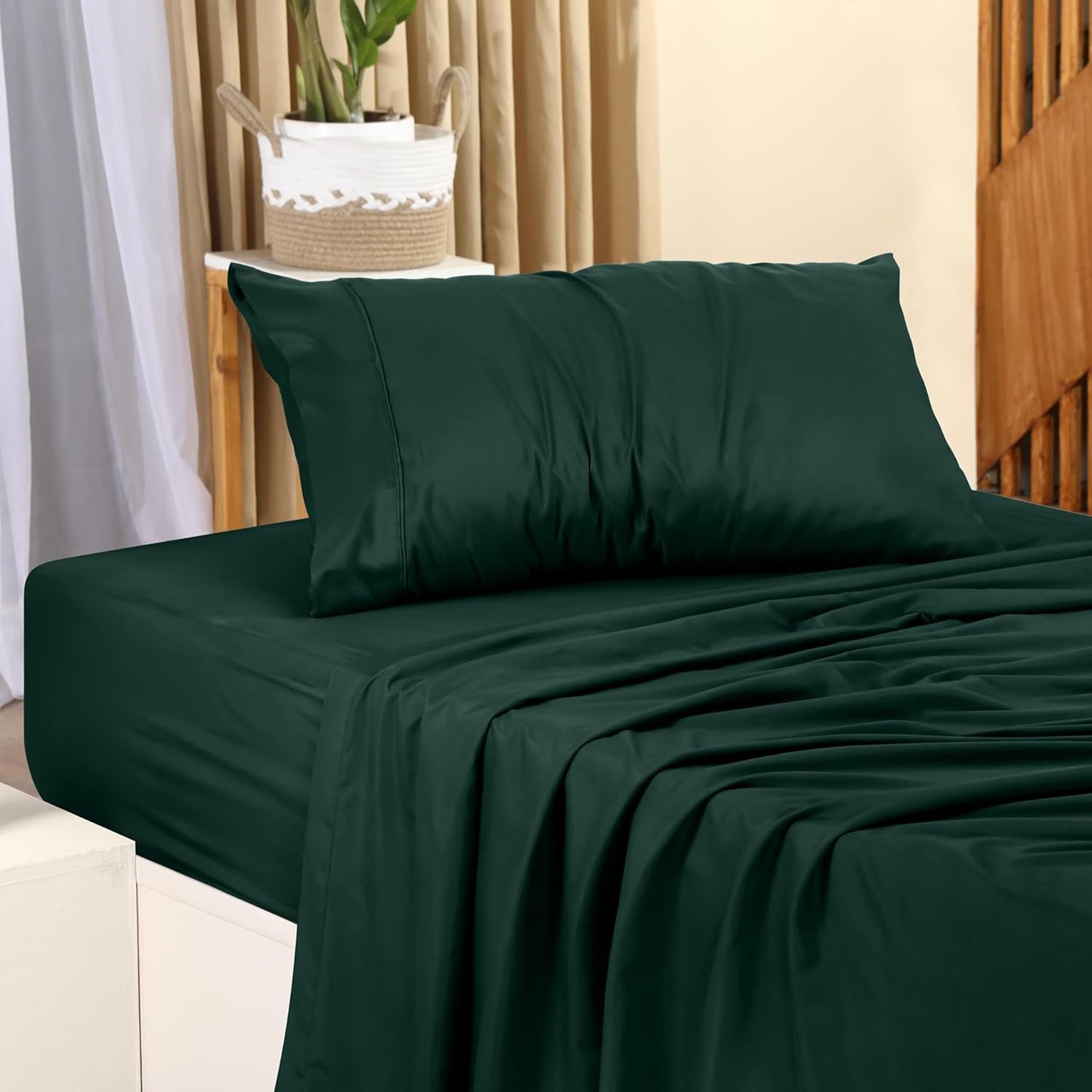 Utopia Bedding Twin Bed Sheets Set - 3 Piece Bedding - Brushed Microfiber - Shrinkage and Fade Resistant - Easy Care (Emerald Green)