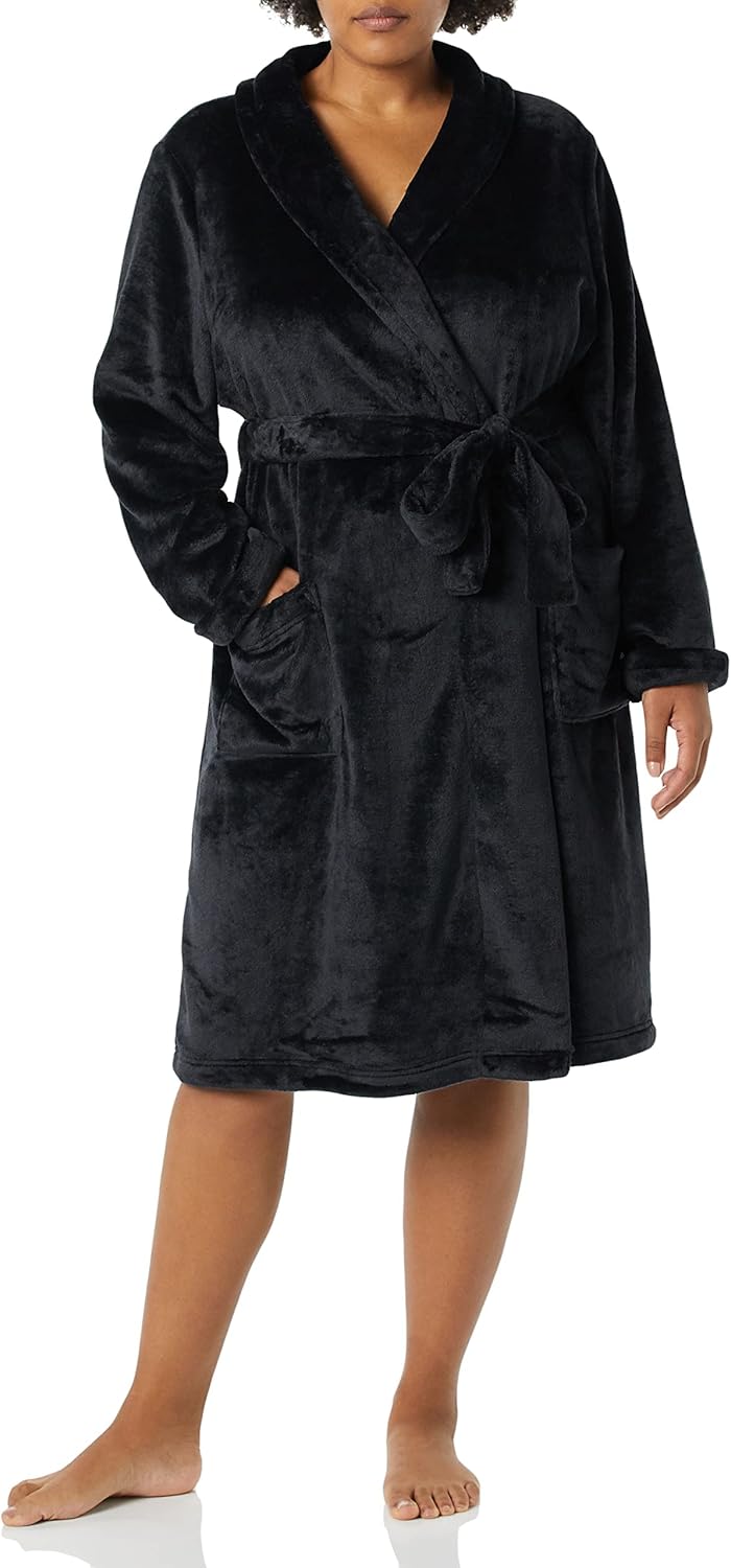 Amazon Essentials Women's Mid-Length Plush Robe (Available in Plus Size)