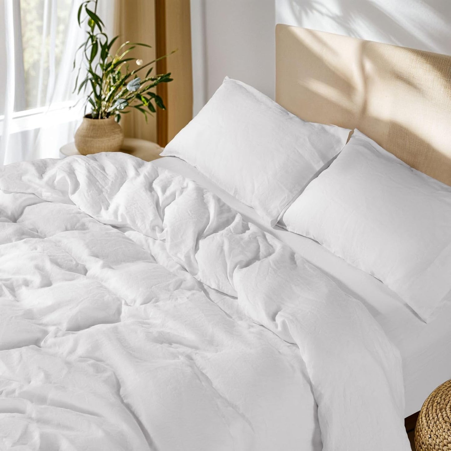 SONORO KATE 100% French Linen Duvet Cover, Soft Breathable for Hot Sleepers, Moisture Wicking & Durable Cover Set - Zipper Closure & 4 Corner Ties Duvet Covers 3 Piece (White,Cal King)
