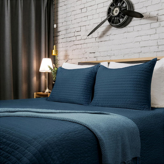 ELEGANT LIFE HOME Velvet Quilt Oversized King Reversible Royal Cotton Velvet Pic-Stitch Bedding Quilt - King Size - 108'' x 92'', Navy