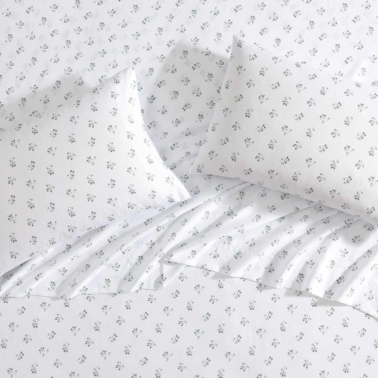 Wrangler - King Bed Sheets, Ultra-Soft & Lightweight Bedding with Matching Pillowcases, Lightweight Bed Set for All Season Comfort, Oeko-Tex Certified (Sketchy Ditsy Green)