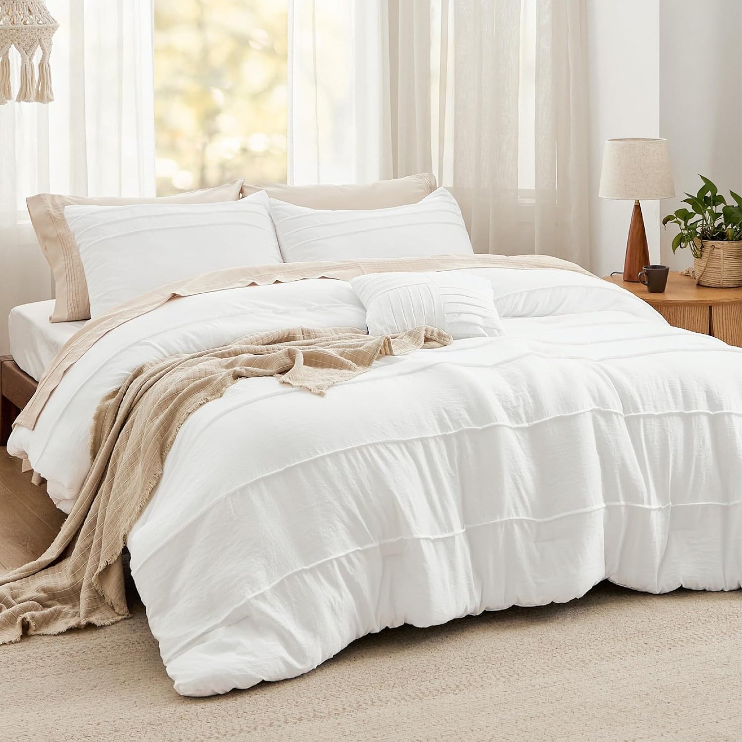 Bedsure King Comforter Set - 4 Pieces Pinch Pleat Bed Set, White Boho Bedding for All Season, 1 Soft Comforter, 2 Pillowcases, 1 Decorative Pillow