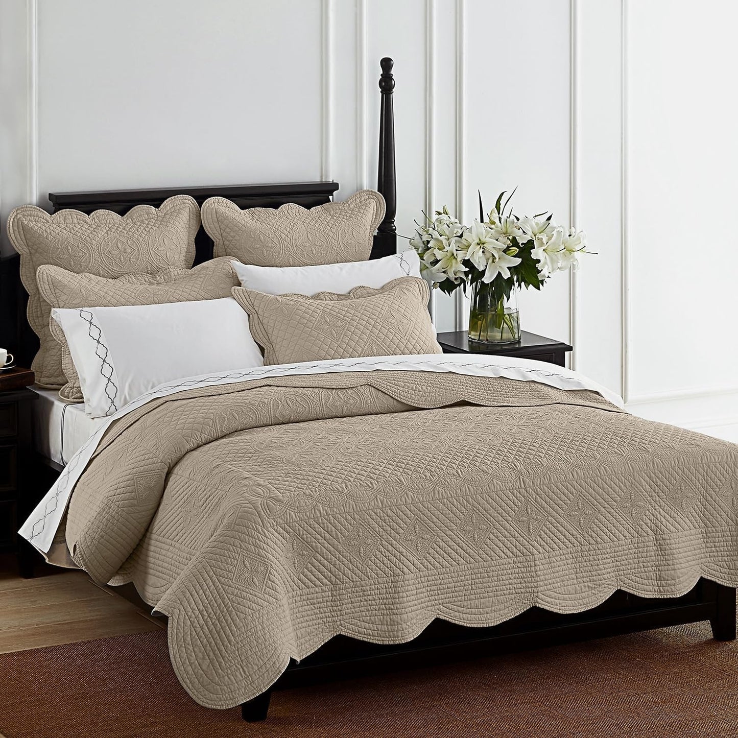 Calla Angel Sage Garden Luxury Pure Cotton Matelasse Quilt Queen, Coffee