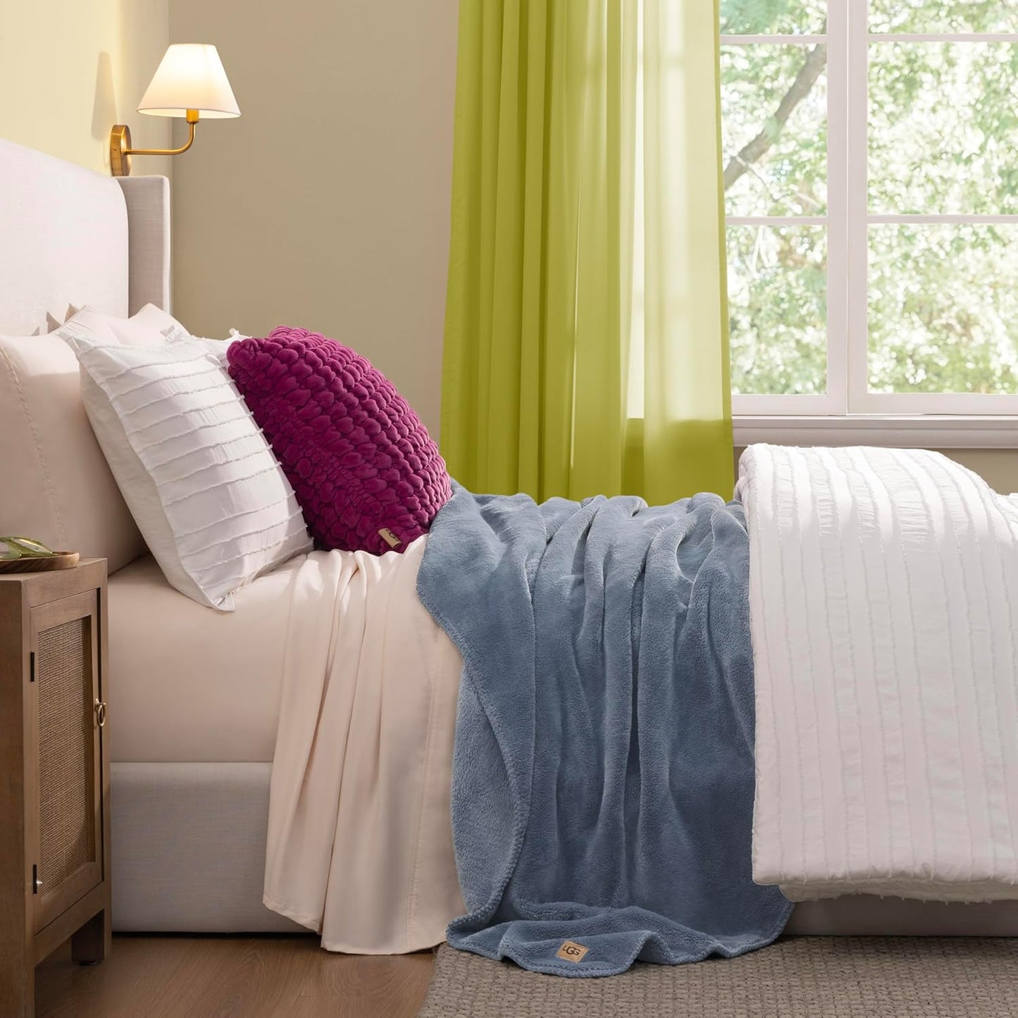 UGG Plush King Size Blanket for Bed, Fleece Cozy Blanket, Luxury Warm Large Throw for Couch, Washable Hypoallergenic California King Bedding, 110" x 90", Denim Blue (Whitecap)