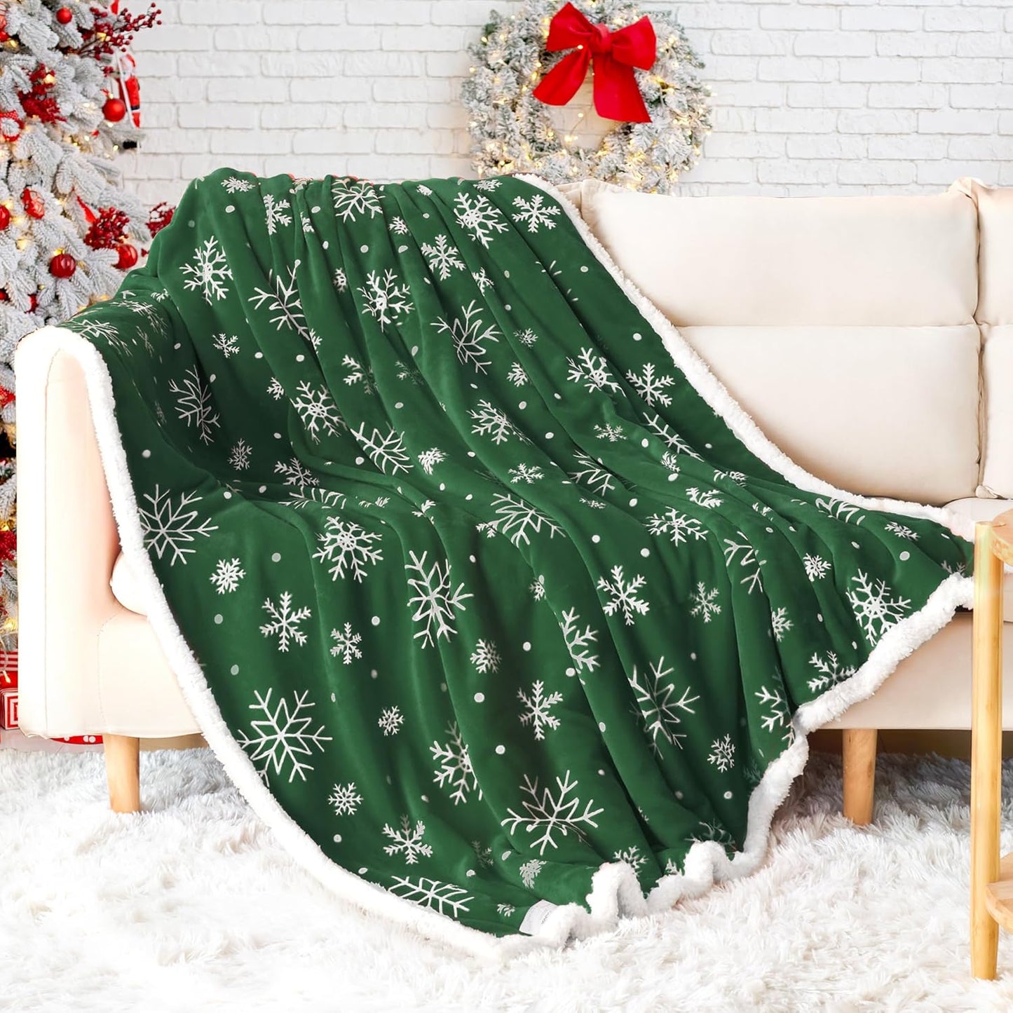 Touchat Christmas Throw Blanket, Sherpa Christmas Blankets, Fuzzy Fluffy Soft Cozy Blanket, Fleece Flannel Plush Microfiber Blanket for Couch Bed Sofa (50" X 60",Green Snowflake)