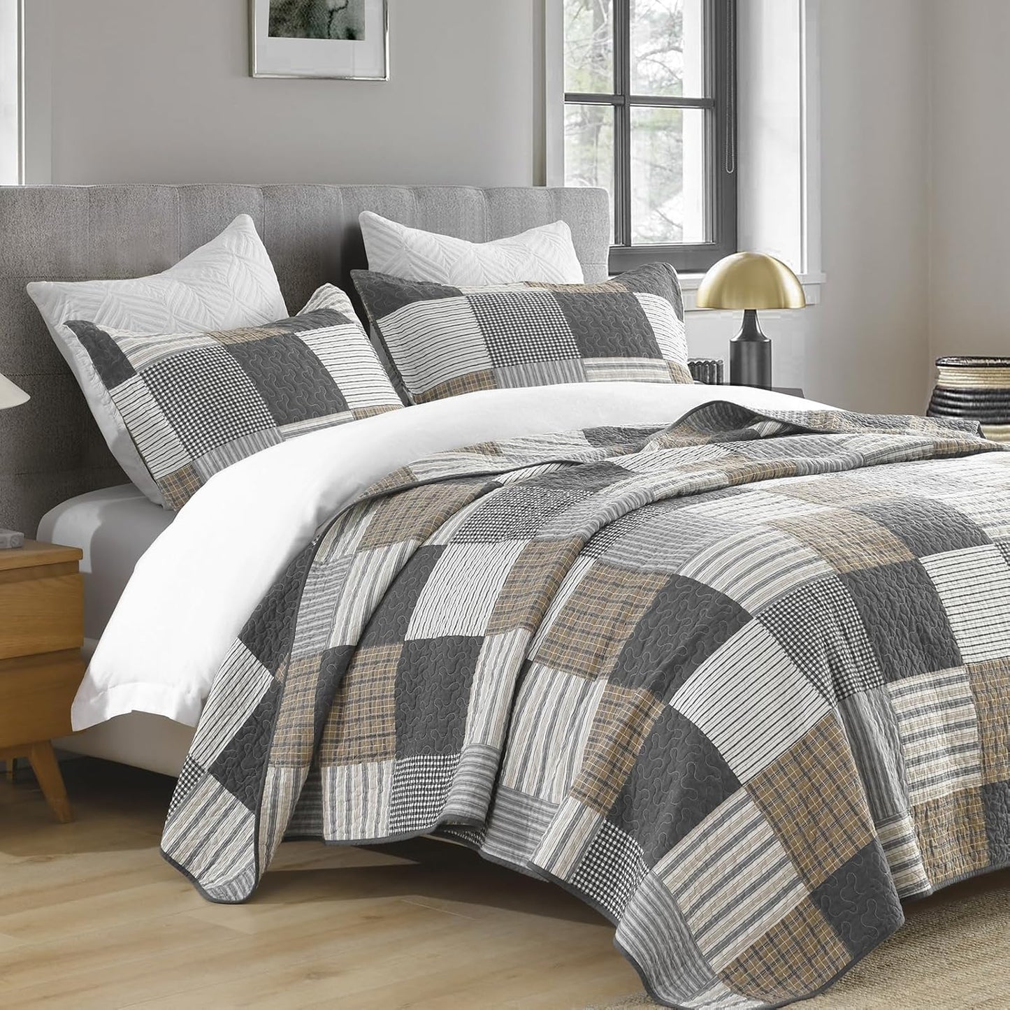 KALOOLA Plaid Quilts Queen Size, 100% Cotton Soft Lightweight Bedding Set 3 Pieces, Farmhouse Quilted Bedspread with 2 Pillowshams for Queen Bed, Grey White Black Coverlet for All Season