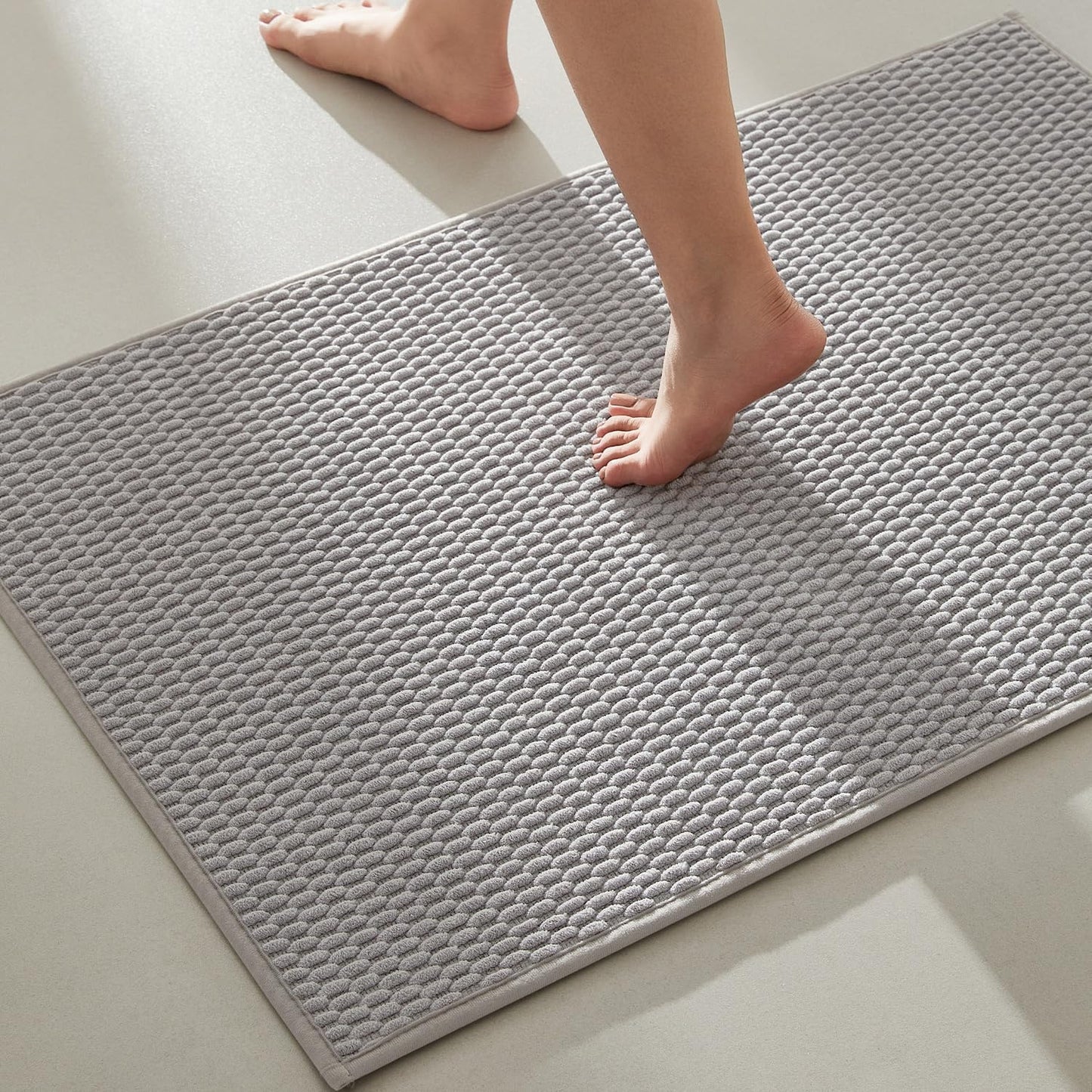 Bathroom Rugs Non Slip Washable, Super Absorbent Thin Bath Mat Quick Dry Low Pile Bathroom Rug, Light Grey 24"x47"