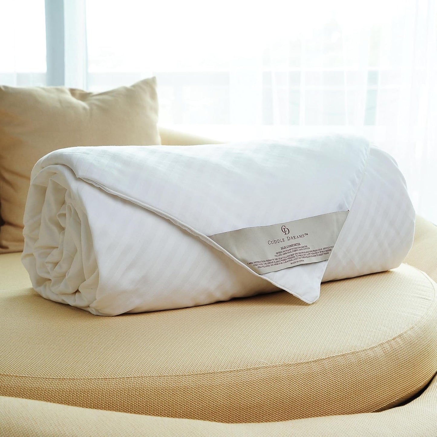 CUDDLE DREAMS Silk Comforter for Spring/Summer/Fall, 100% Long-Strand Silk Filling, Natural & Breathable (Twin Size)