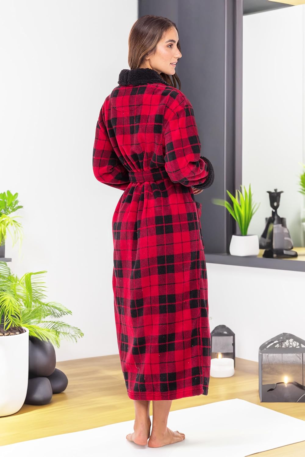 Alexander Del Rossa Plush Robe for Women, Long Fleece Winter Bath Robe, Plus Size