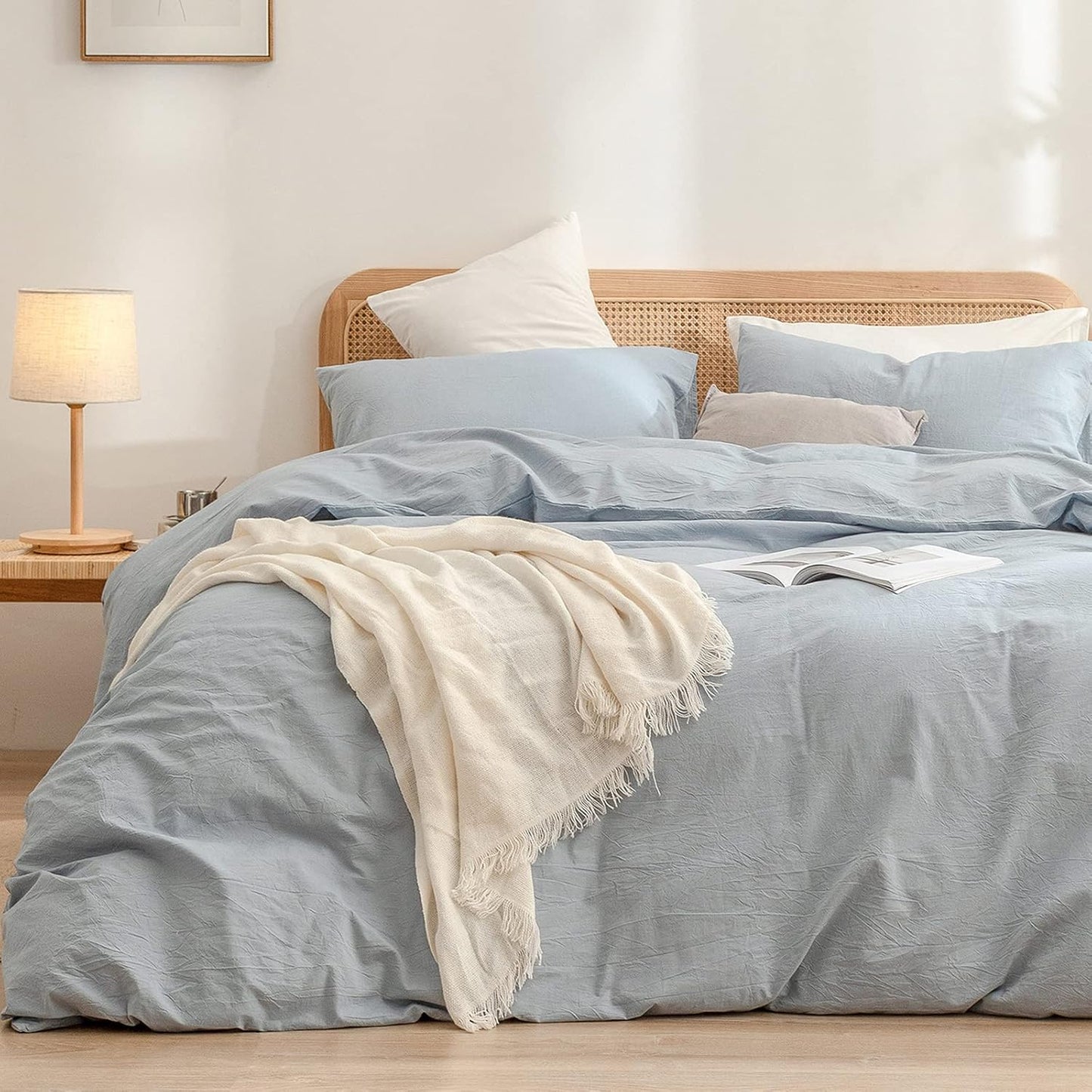 BESTOUCH Duvet Cover Set 100% Washed Cotton Linen Feel Super Soft Comfortable Chic Lightweight 3 PCs Home Bedding Set Solid Cornflower Blue Super Queen
