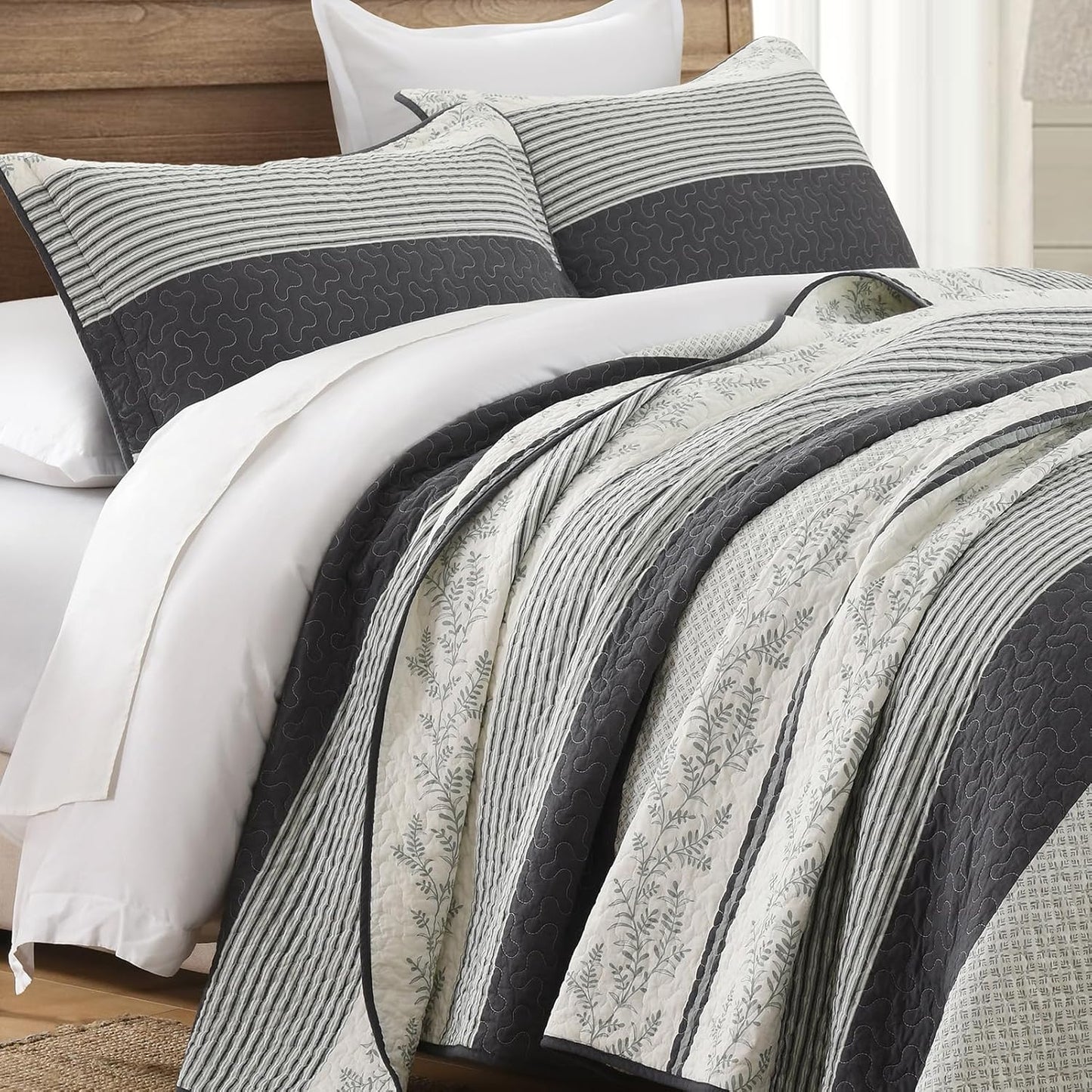 Stripe Quilt King Size - 100% Cotton Lightweight 3 Pieces Bedding Set, Vintage Vine Pattern Quilted Bedspread with 2 Pillowshams, Farmhouse Printed Coverlet for All Season, Green/Gray