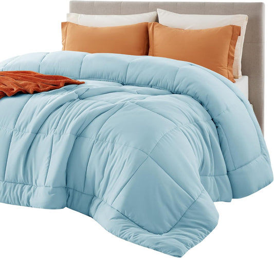 Bedsure Comforter Duvet Insert - Quilted Comforters Queen Size, All Season Duvet, GentleSoft Down Alternative Bedding, with 8 Tabs, Gifts for Women/Men, Light Spa Blue, Queen 88 x 88 Inches