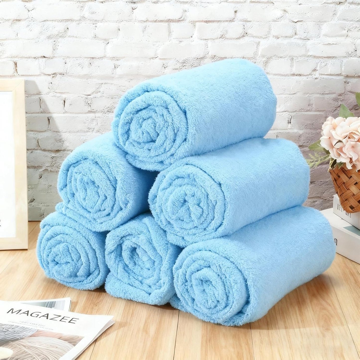 18 Pieces Fleece Blankets Bulk for Wedding 50 x 60 Inch Soft Lightweight Flannel Throw Blankets Bulk for Wedding Guests Home Outdoor Couch Sofa Bed Gifts (Light Blue)