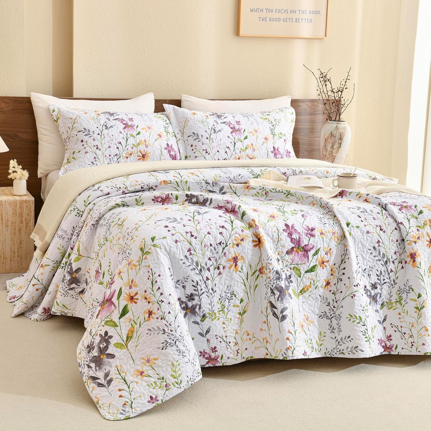 Lady Ann Wild Floral Printed Bed King Quilt Set 100% Cotton Yellow Flower Botanical Pattern Bedding, Vintage Lightweight Coverlet Ultra Soft Bedspread Set with Pillow Shams for All Season, 3 PCS