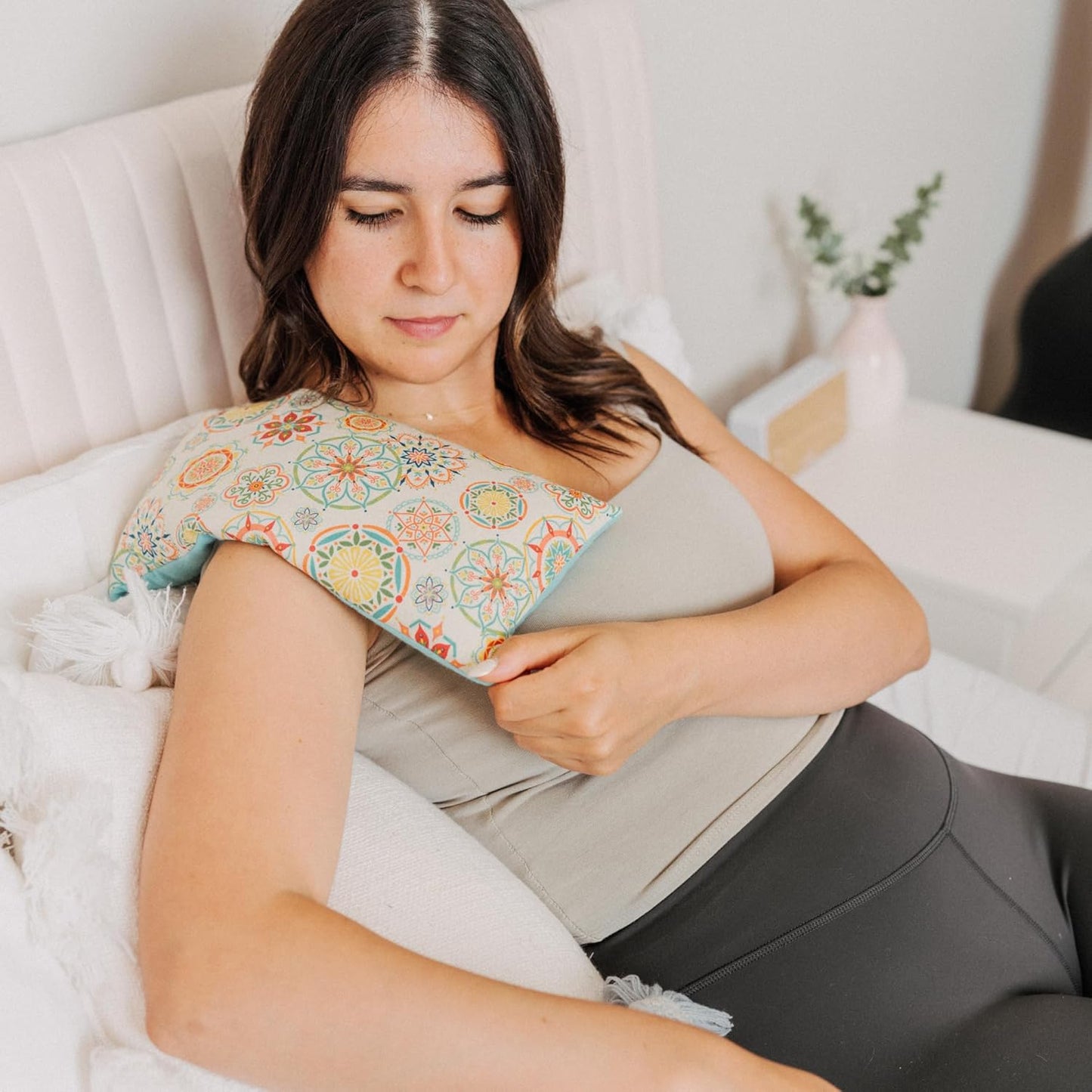 Microwave Heating Pad Filled with Flax Seed and Choice of Dried Herbs, Herbal Cold Pack, Good Size for Back Pain and Cramps, Hot and Cold Therapy, 6" x 12" (Meow, Lavender)