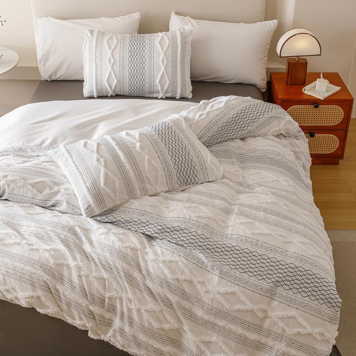 Cottonight White Black Boho Comforter Set Full Farmhouse Tufted Bedding Set Soft Bohemain Shabby Chic Blanket Quilts Embroidery Rustic Luxury Soft 3PCS Bed Set for Women Men