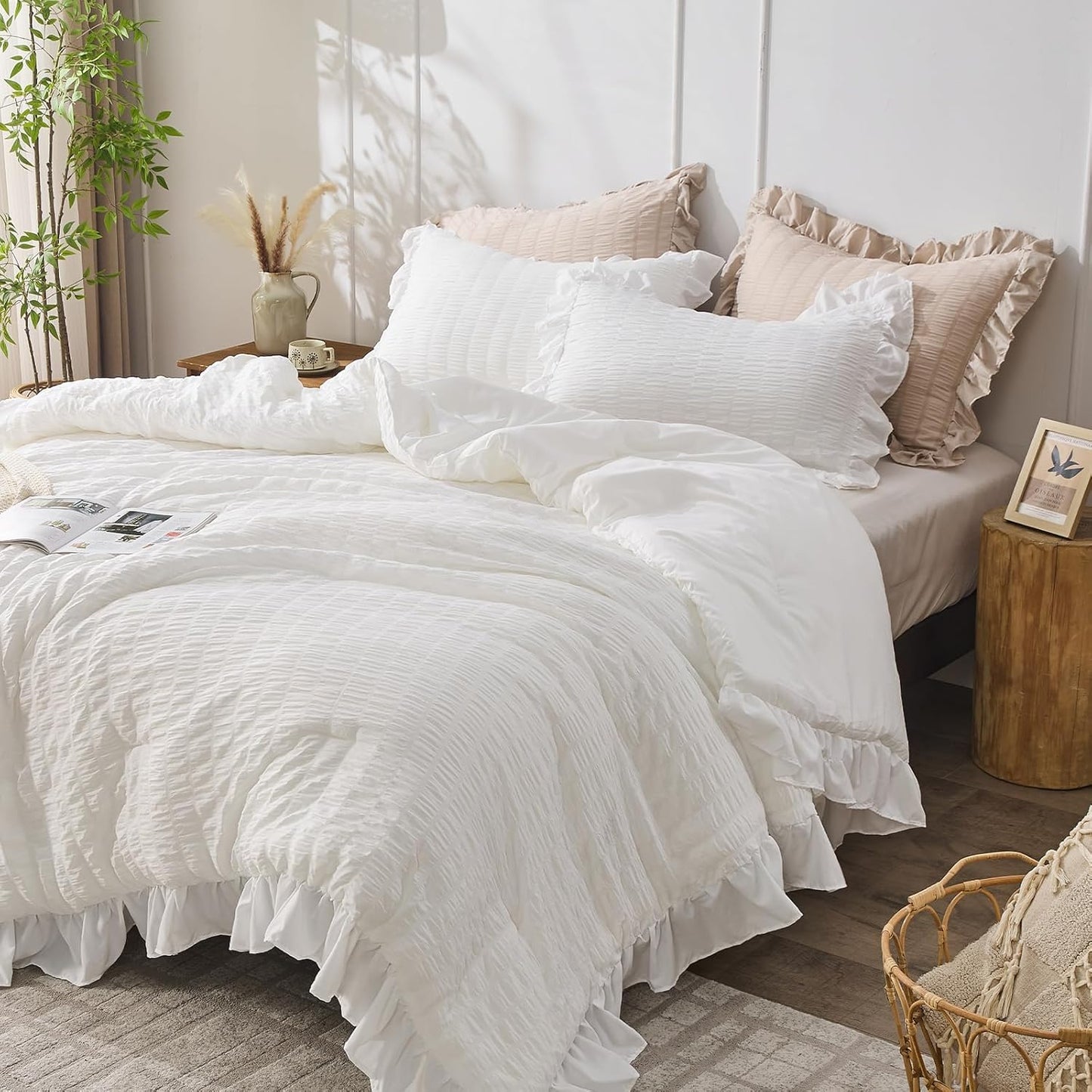 JOLLYVOGUE White Comforter Full Size, 3 Pieces Seersucker Lightweight Full Size Bedding, All Season Fluffy Microfiber Bedding Comforter Set with 1 Ruffle Comforter and 2 Ruffle Pillowshams