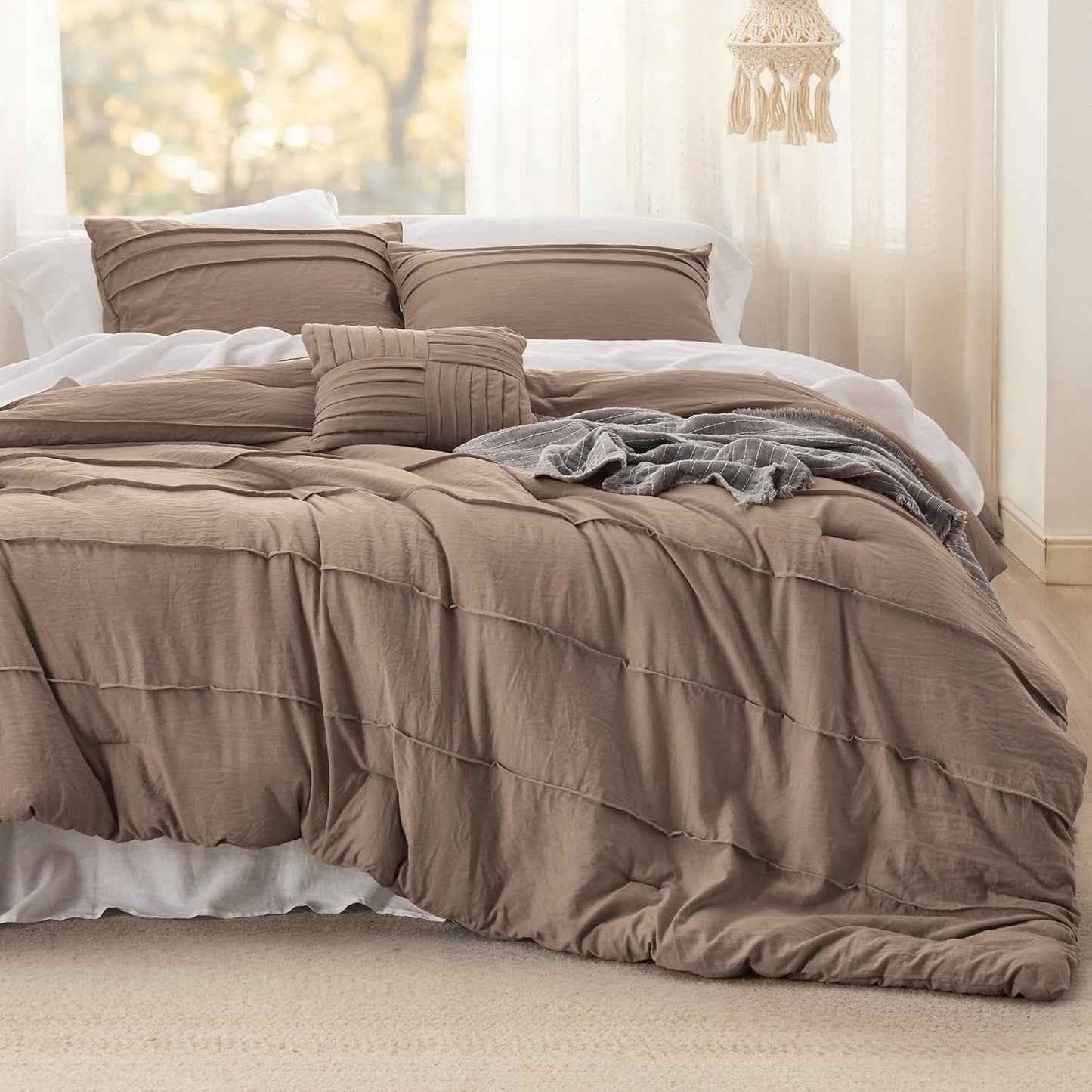 Bedsure California King Comforter Set - 4 Pieces Pinch Pleat Bed Set, Brown Boho Bedding for All Season, 1 Soft Comforter, 2 Pillowcases, 1 Decorative Pillow