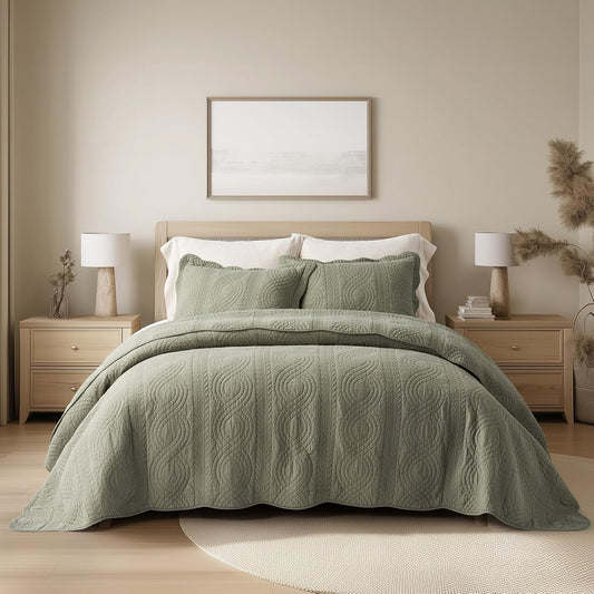 EVERGRACEHOME 100% Cotton Scallop Quilt Set, Queen Size 3 Piece Set – Lightweight Bedspread with 2 Shams, Soft Prewashed Matelasse Coverlet for Cozy and Elegant Bedding, Olive Green