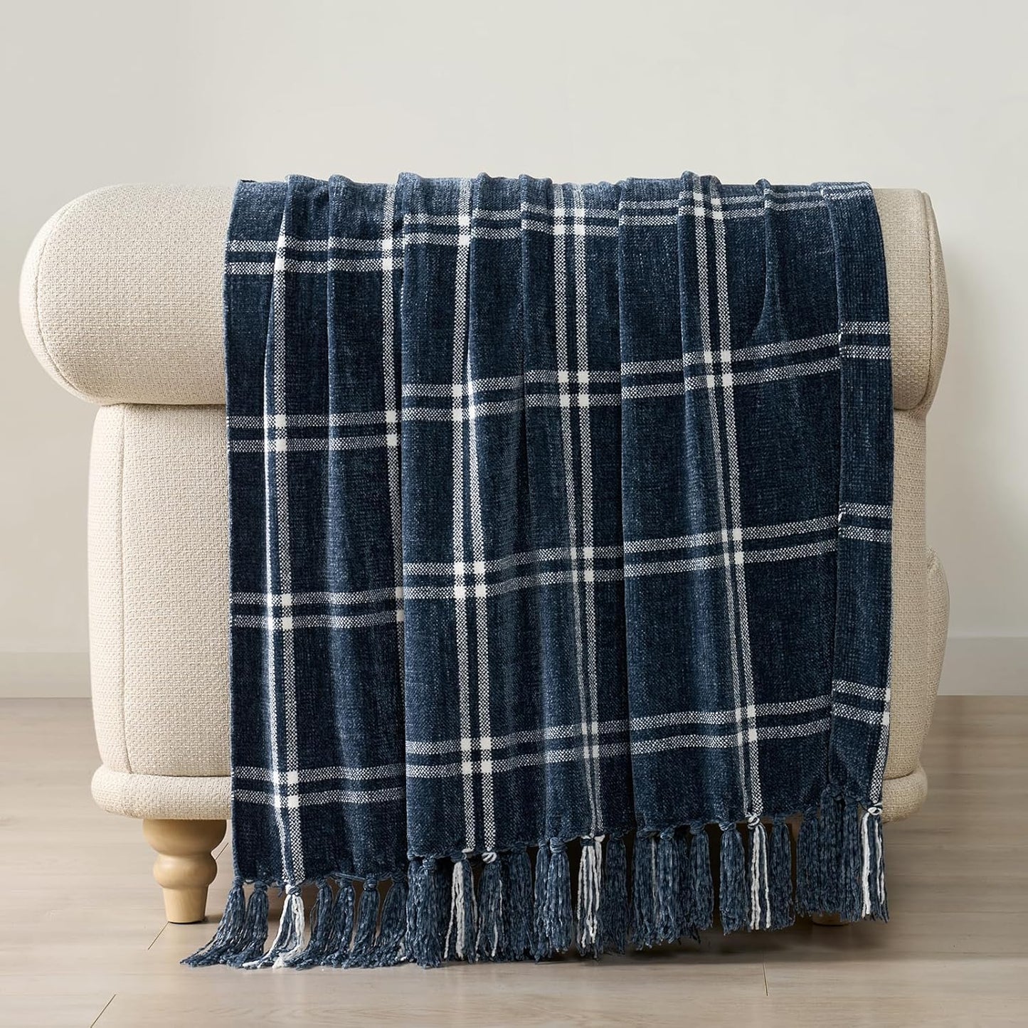EVERGRACE Plaid Chenille Throw Blanket for Couch, Super Soft Cozy Decorative Windowpane Grid Plaid Throw with Tassels, Lightweight Chenille Knit Throw for Bed Sofa Gift, Navy & White 60”x80”