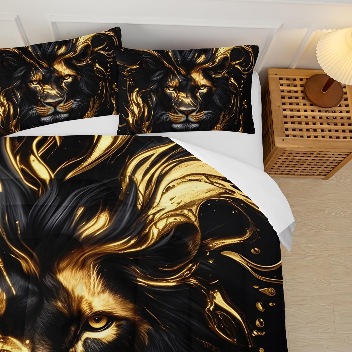 Black & Gold King Comforter Set Lion，Animal Print King Size Bedding，with 1 Comforter with 2 Pillow Case，Lion Themed Bedroom Decor for Boy Kids