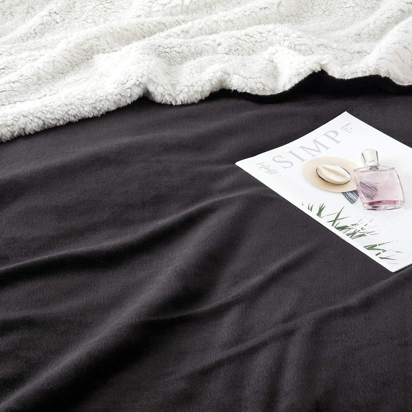 IR Imperial Rooms Sherpa Fleece Throw Blanket Twin Size for Couch - Thick and Warm Fluffy Black Blankets for Winter, Soft and Fuzzy Twin Blanket for Bed, 60x80 Inches