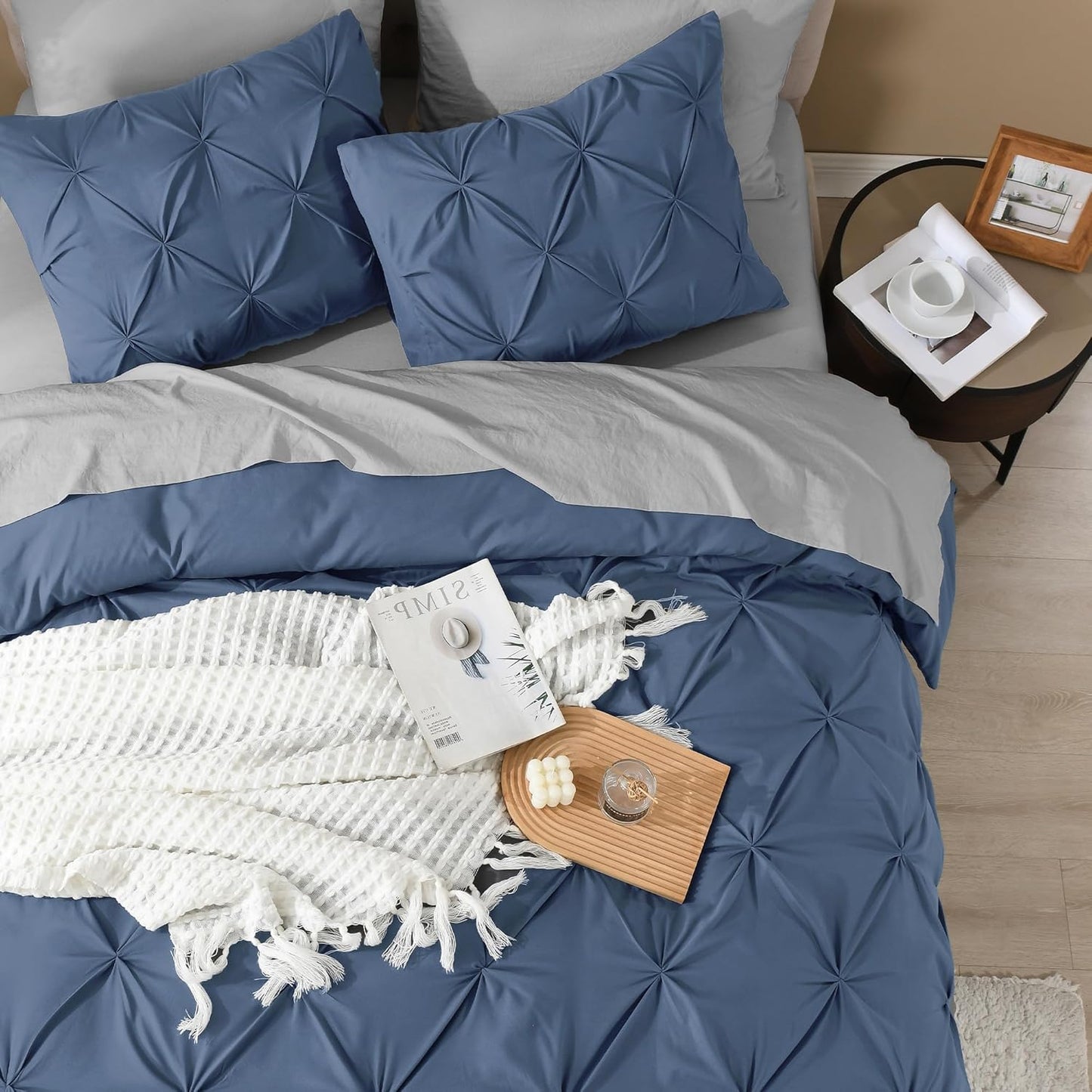 Litanika Ocean Blue Queen Pinch Pleat Duvet Cover, 3 Pieces Pintuck Cover Soft Microfiber Bedding Set with Zipper Closure & Corner Ties(90x90Inch-1 Duvet Cover, 2 Pillowcases)