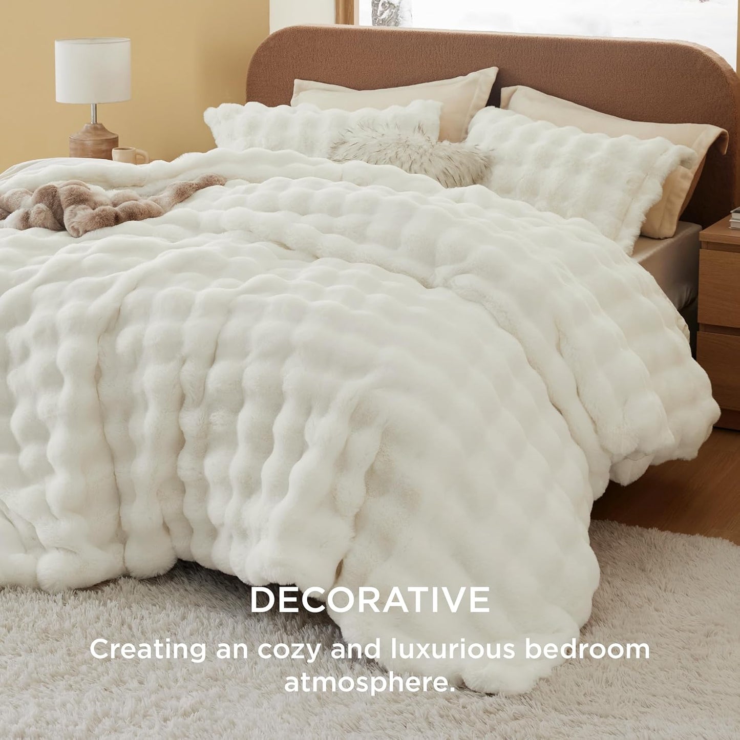 Bedsure Luxurious Faux Fur Duvet Cover King Size Set - Ultra Soft & Fluffy & Cozy & Warm - Elegant Shaggy Bubble Design Bedding with Duvet Cover and Pillow Shams, Coconut White
