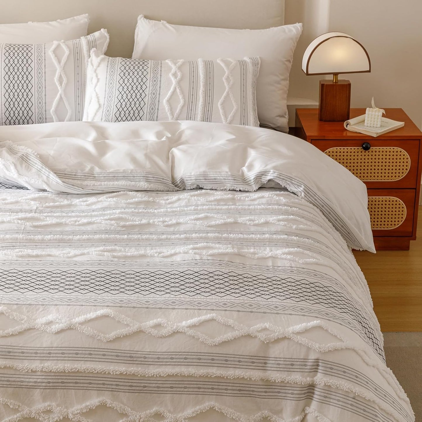 KAREVER Ivory Black Boho Comforter Set Full Mixed Textures Jacquard Bedding Set Durable Chic and Stylish Bedroom Set