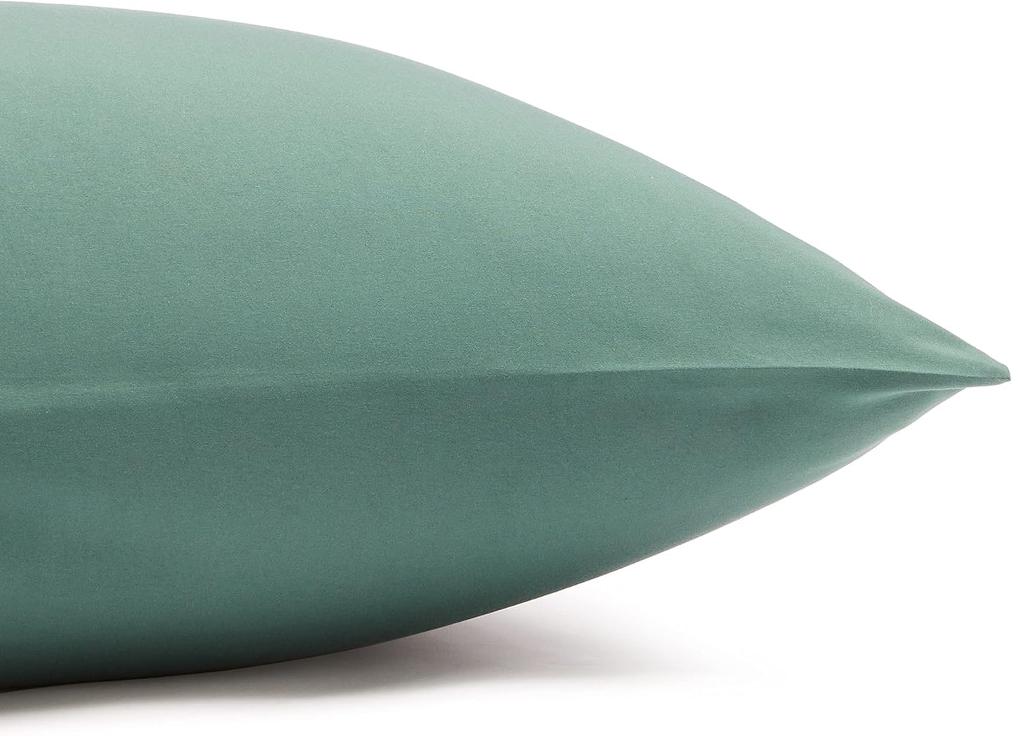 Amazon Basics Lightweight Super Soft Easy Care Wrinkle Free Microfiber 3 Piece Bed Sheet Set with 14-Inch Deep Pockets, Twin, Emerald Green, Solid, Kids, Men & Women Bedding