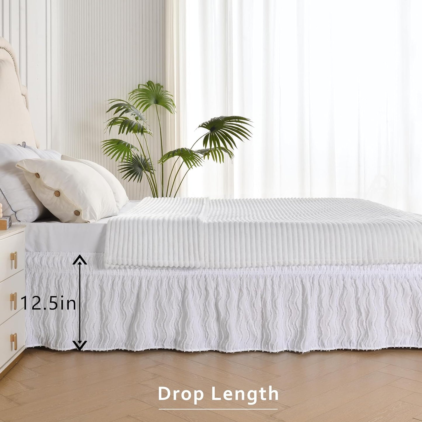 MIYE Wavy Tufted Bed Skirt - Wrap Around Dust Ruffle with Elastic Belts - 12.5 Inch Drop Easy to Put On - Bedskirt Machine Washable ＆ Wrinkle Resistant(Wavy/White, King/Queen-12.5 Drop)