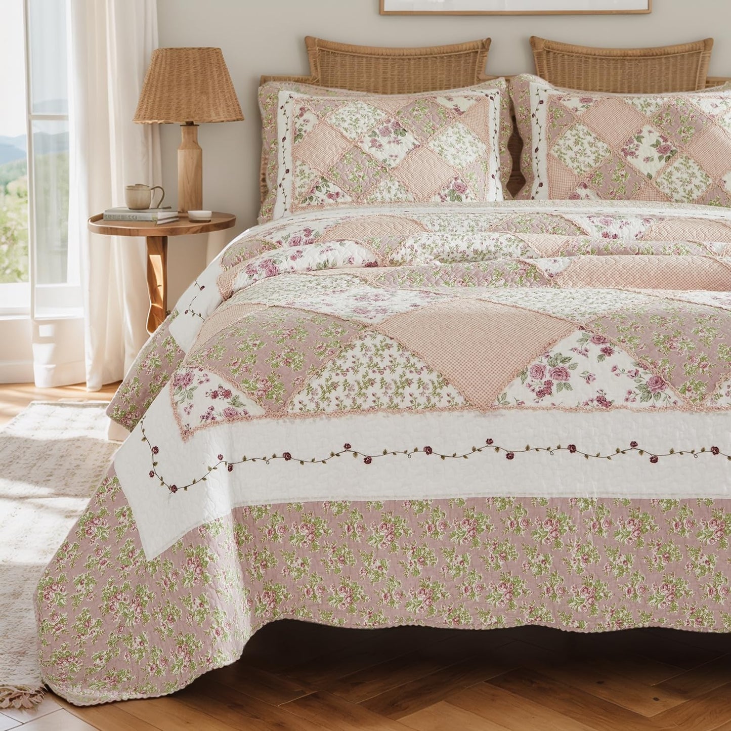 Brandream Queen Size Quilt Set Cotton Patchwork Quilts Blush Pink Country Floral Bedding Patchwork Quilted Comforter Set 3-Piece