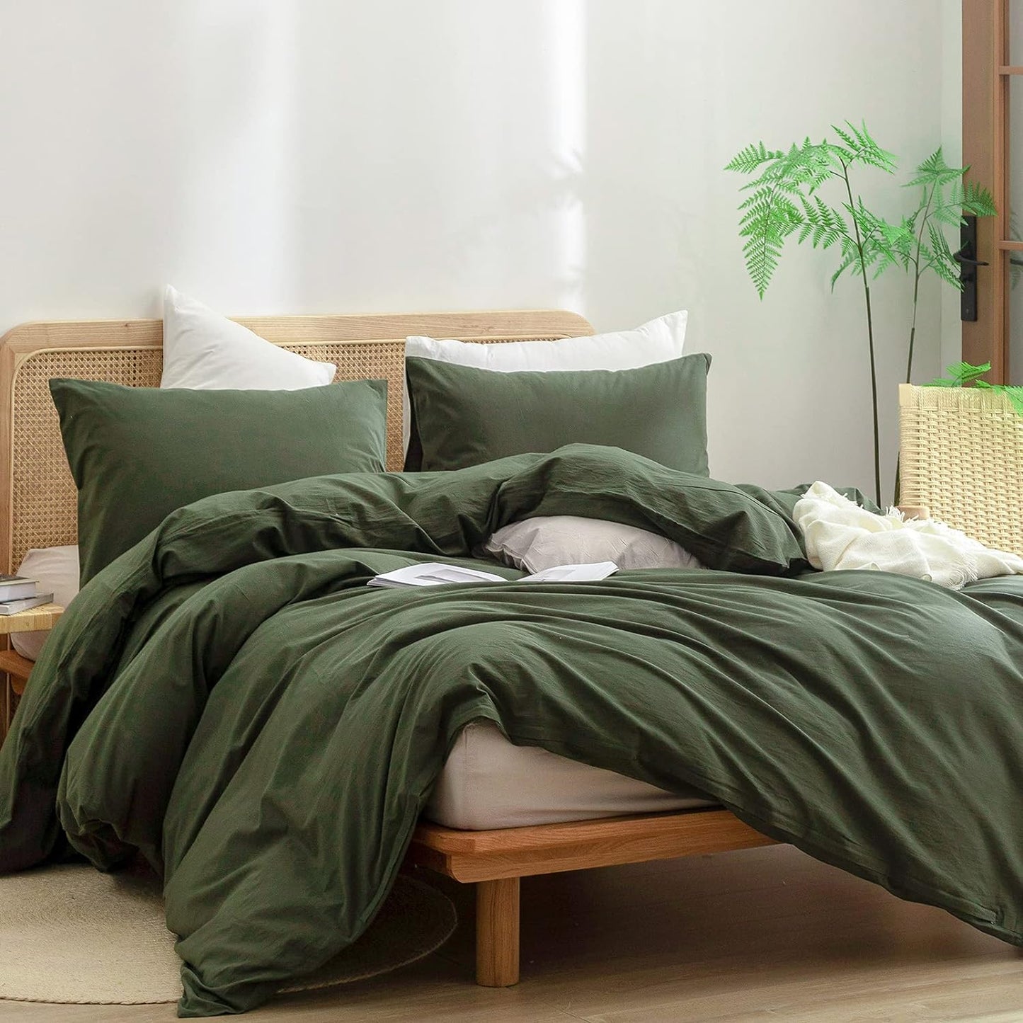 BESTOUCH Duvet Cover Set 100% Washed Cotton Linen Feel Super Soft Comfortable Chic Lightweight 3 PCs Home Bedding Set Olive Green Queen