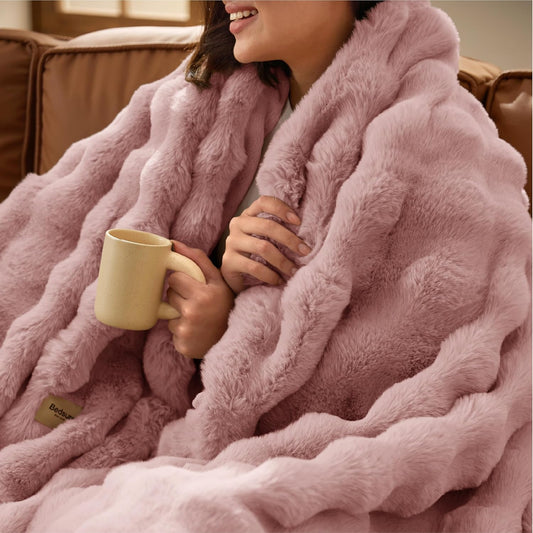 Bedsure GentleSoft Fluffy Faux Fur Throw Blanket for Couch, Soft Fuzzy Bubble Blanket Home Decor Gifts for Bedroom Living Room, Thick Warm Furry Cozy Gifts for Women, Dusty Rose, 50x60 Inch