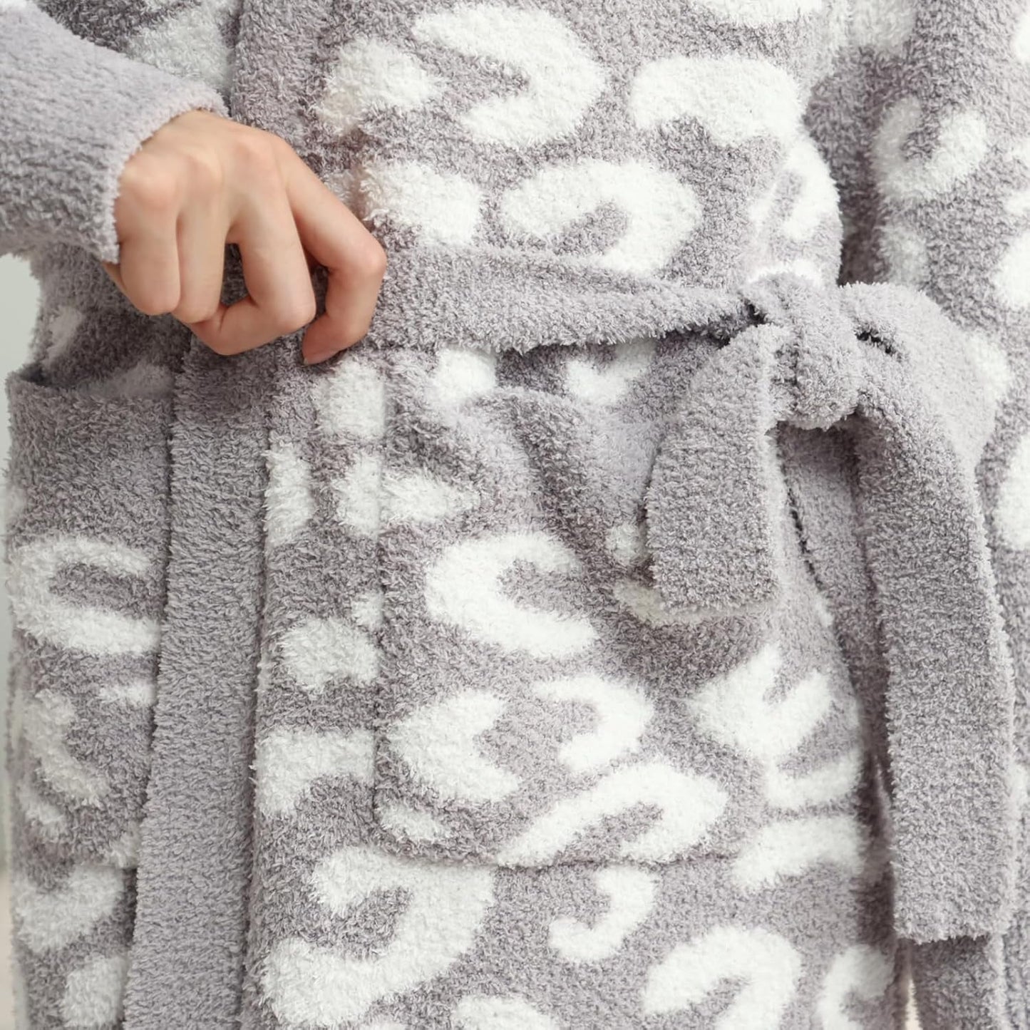 MH MYLUNE HOME Ultra Soft Robe With Pockets, Spa Bathrobe Loungewear Calf-Length, Plush Fuzzy Fluffy Wrap Robe for Women