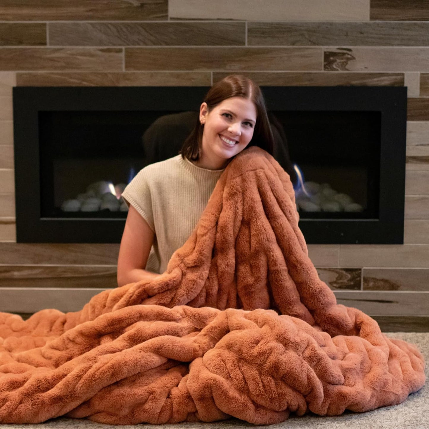 Minky Designs Copper Minky Blanket – Ultra Soft Faux Fur Throw Blanket for Couch, Bed & Home – Fluffy, Warm & Luxurious – Chic Collection (Large, 60x72)