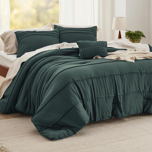 Bedsure California King Comforter Set - 4 Pieces Pinch Pleat Bed Set, Emerald Green Boho Bedding for All Season, 1 Soft Comforter, 2 Pillowcases, 1 Decorative Pillow