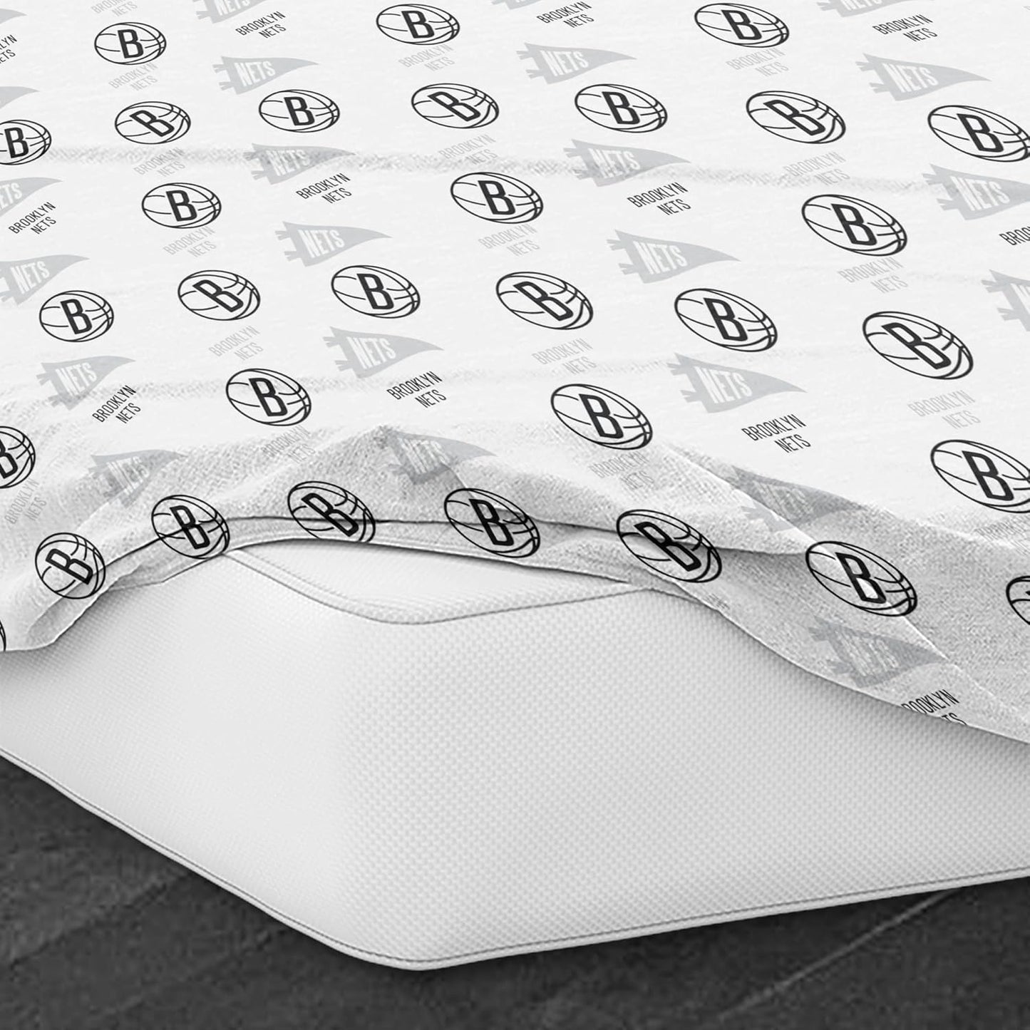 Northwest Officially Licensed Brooklyn Nets NBA Queen Size Sheet Set – Soft Team Logo Bedding for Dorms, Bedrooms, Fan Caves & Game Day Style