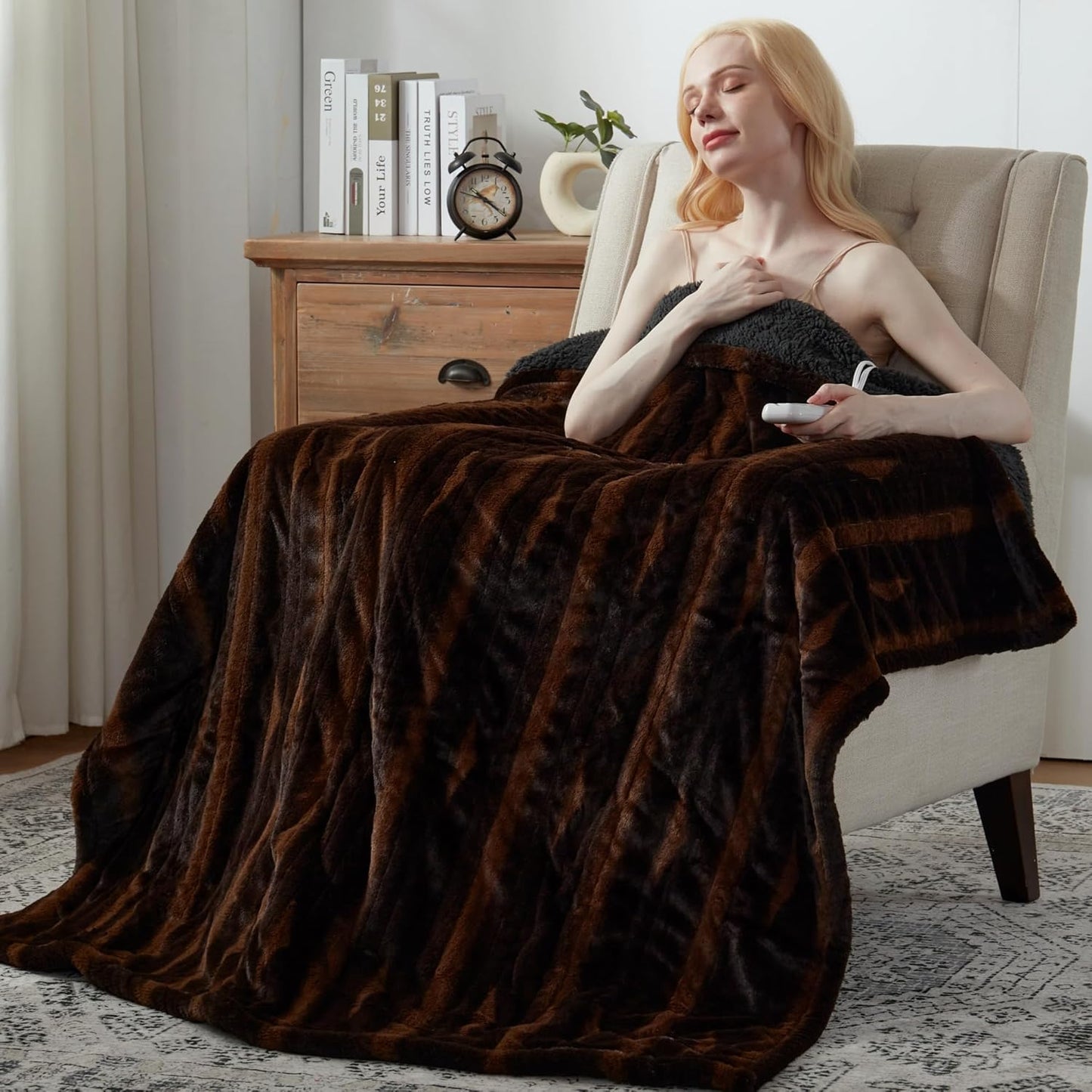 Heated Throw Blanket Faux Fur & Sherpa, Safe Electric Blanket ETL & FCC Certified, Soft Warm 6 Heating Levels & 4 Hours Auto-Off, Machine Washable, 50"x60" Dark Brown