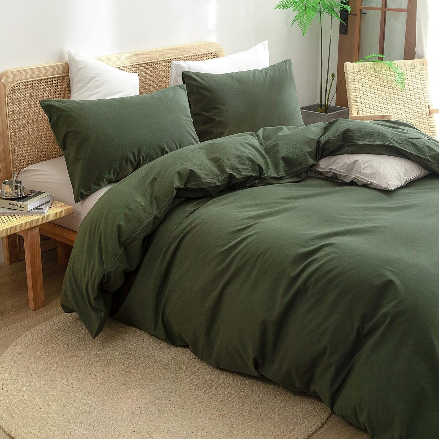 BESTOUCH Duvet Cover Set 100% Washed Cotton Linen Feel Super Soft Comfortable Chic Lightweight 3 PCs Home Bedding Set Olive Green Queen