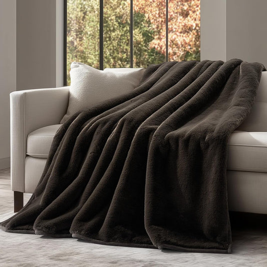 EVERGRACEHOME Ultra Soft Luxury Fluffy Mink Faux Fur Throw Blanket, Thick Warm Fall Winter Blankets for Bed, Couch, Cozy Plush Reversible Blanket for Chair, Sofa (Dark Brown, 50"x60")